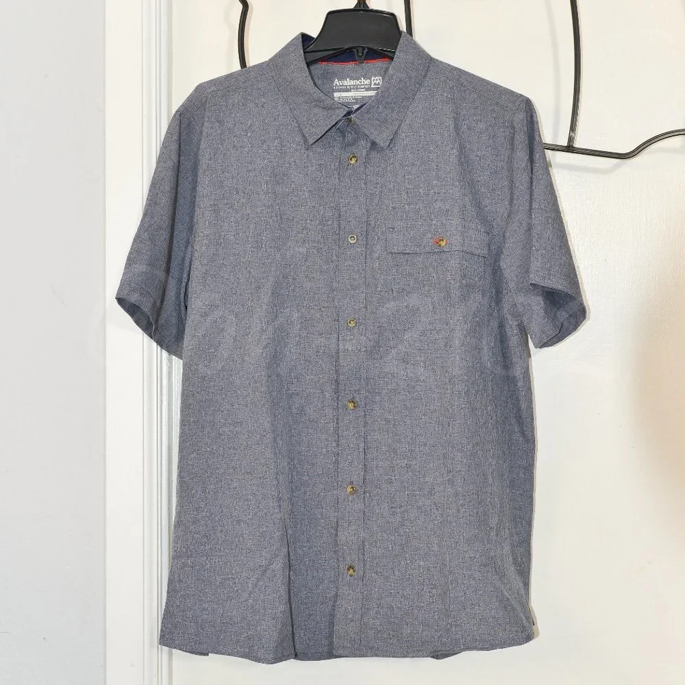 NWT Avalanche Men's Short Sleeve Woven Shirts  BLUE - Picture 3 of 7